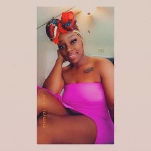 Meet your Posher, Que